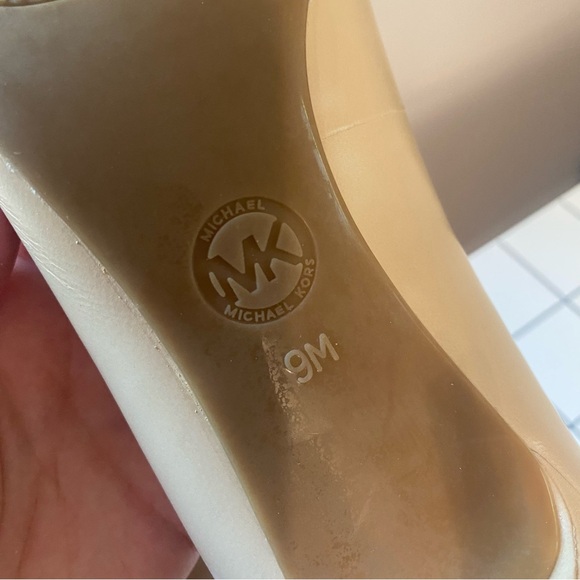 Michael Kors Cream Kitten Heels - Picture 5 of 5